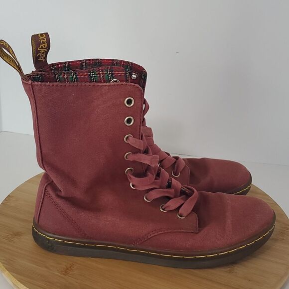 Dr. Martens Women's Canvas Stratford 9 Eye Boot Burgundy Red Plaid Size 7 - Picture 1 of 11